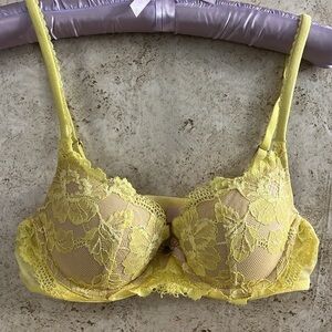 Victoria's Secret Body By Victoria Lined Demi Double Buste Bra size 34B